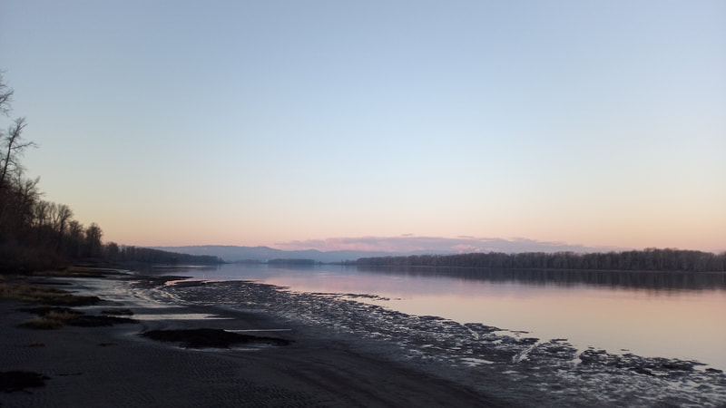 Columbia River from Sauvie Island at sunset, Looking north, 2/2022